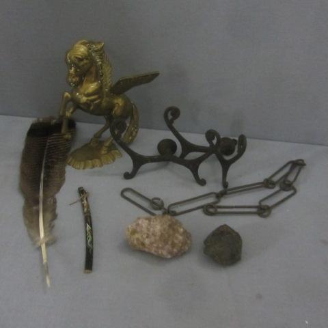 Brass Horse, Cast Brackets
