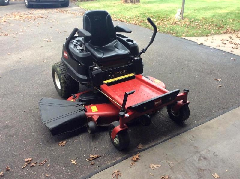 lot 1 image: Toro TIMECUTTER Z5060 Riding Lawnmower