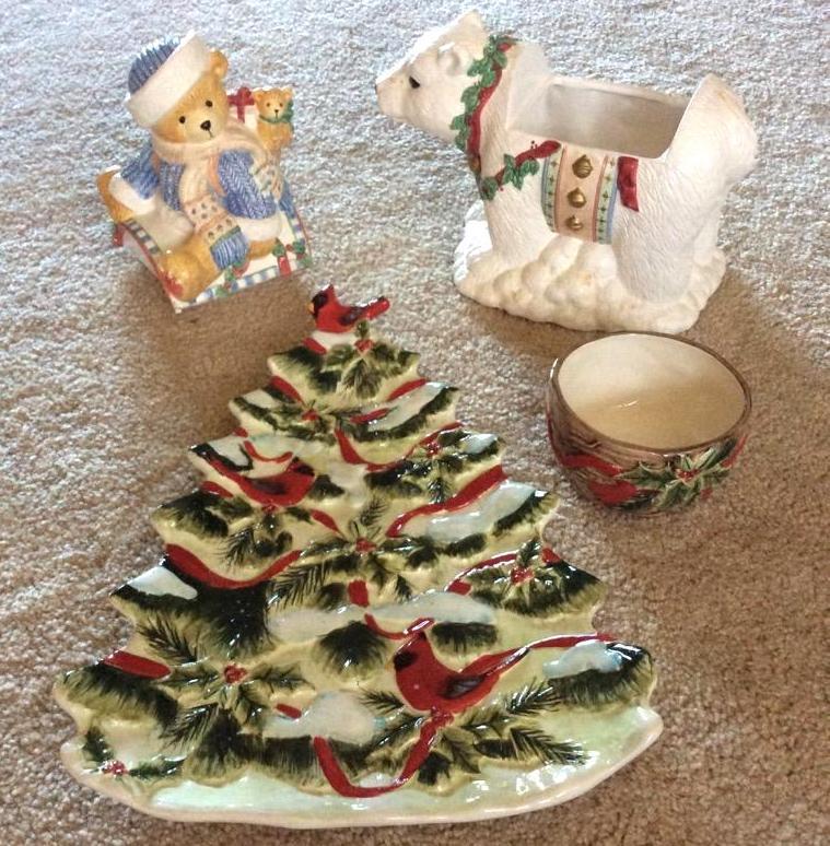 lot 138 image: Christmas porcelains. Susan Winget&nbspColle...