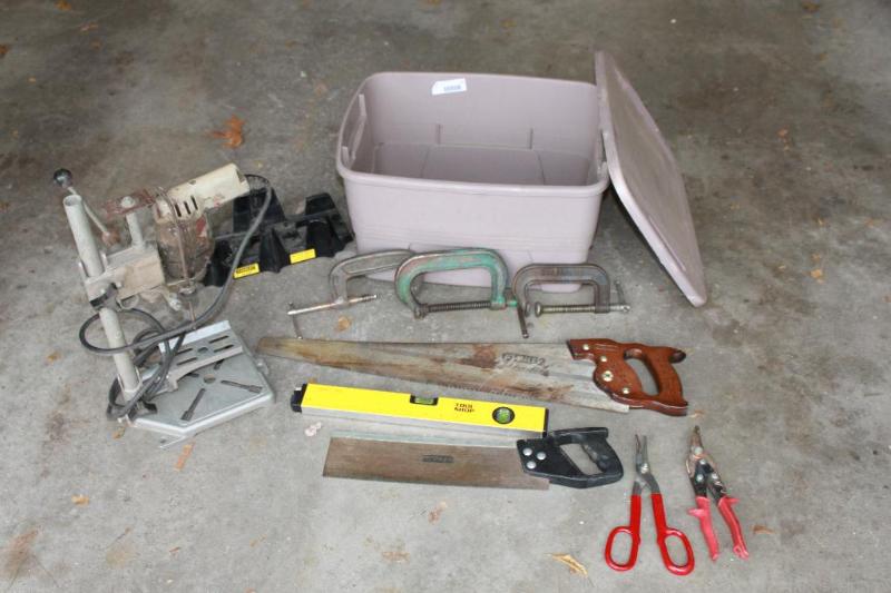 lot 144 image: Tub of tools, tin snips, saws, clamps. Please...