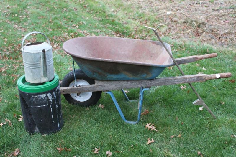 lot 166 image: Wheelbarrow, sprinkling can, Please inspect f...
