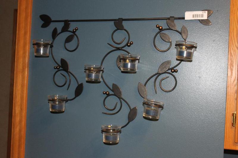 lot 170 image: 10 wall, floor and counter decorations perfec...