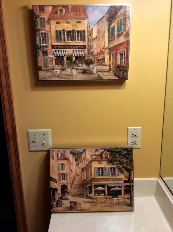 lot 45 image: 2 Italian Style Paintings Mounted on Distressed Gold Looking Frame