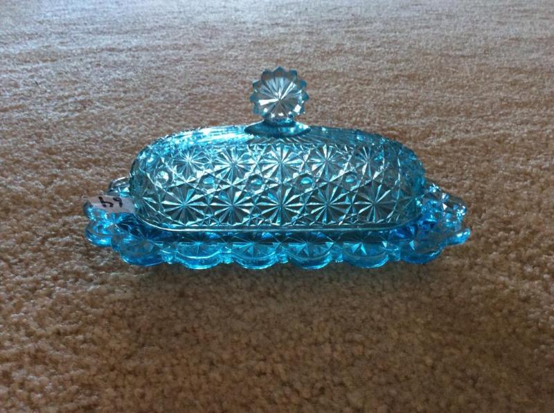 lot 64 image: Collectible Vintage blue possibly uranium gla...