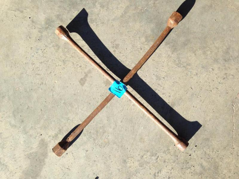 Tire iron