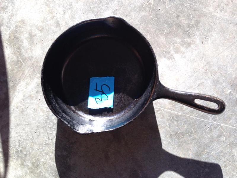 8 cast iron pan