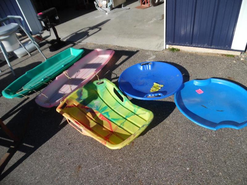 Snow toys