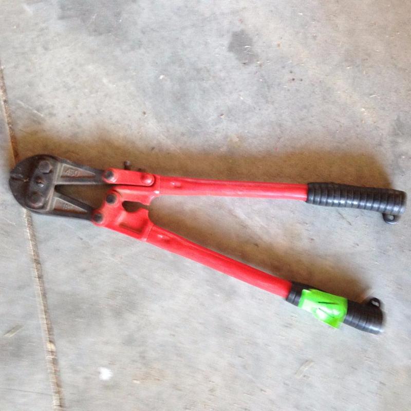 18 Bow cutters