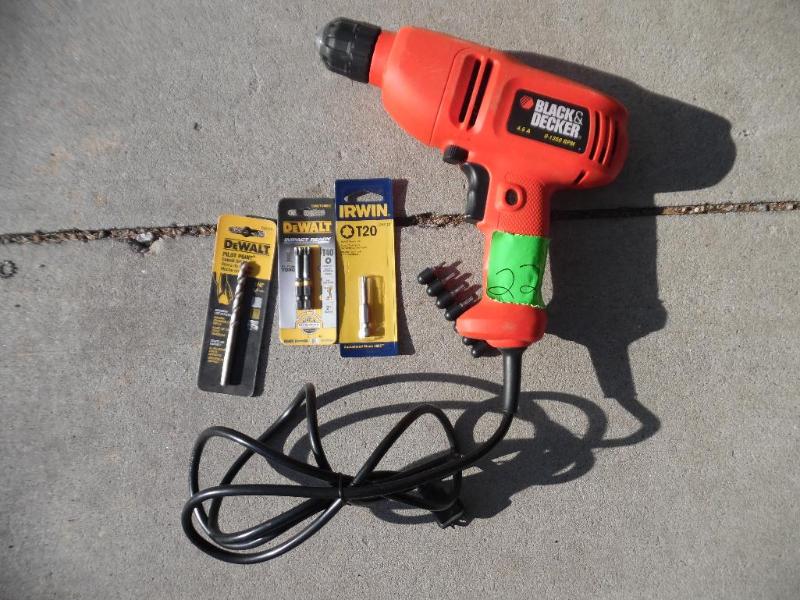 38 Black & Decker Drill With 14 and T Bits