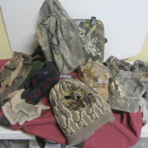 lot 143 image: Duffle Bags, Gloves, Seat Pad