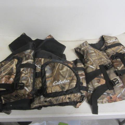 lot 149 image: Cabelas Camo Life Jackets