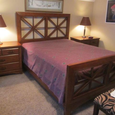 lot 18 image: Bedroom Suite