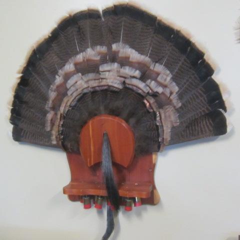 lot 40 image: Turkey Fan Mount