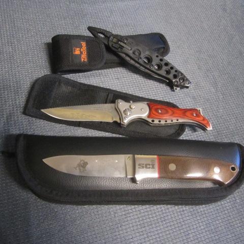 lot 43 image: Collector Knives