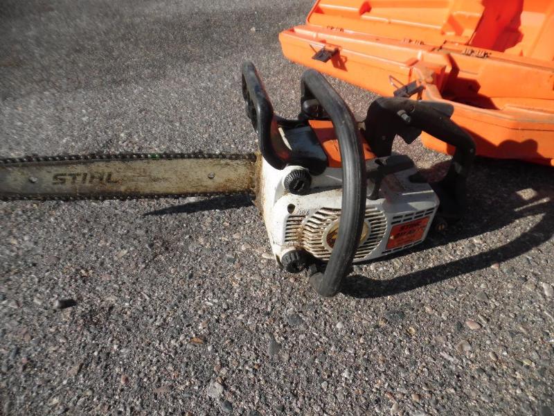 lot 10 image: Chainsaw