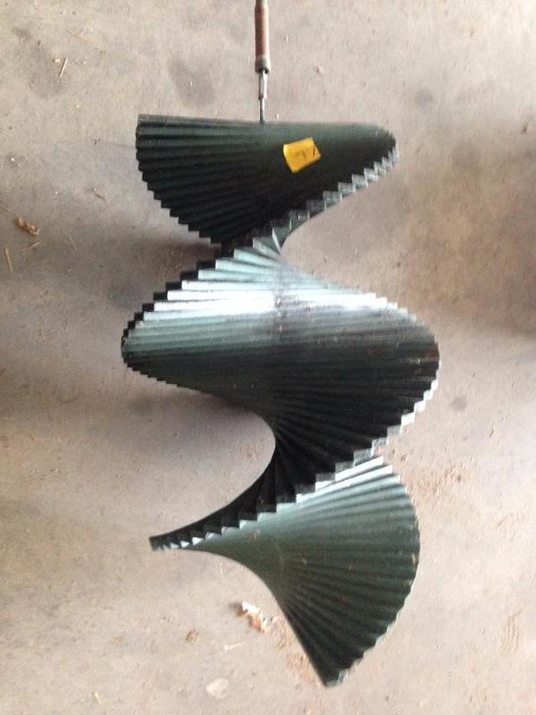 lot 72 image: Outdoor Decor