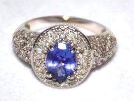 Beautiful 14K White Gold Ring with large gorg...