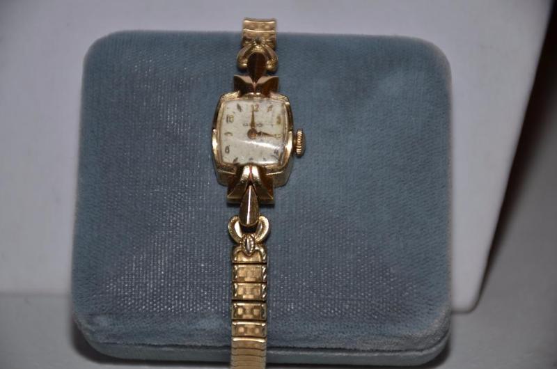 14K Gold Hamilton Ladies Watch....