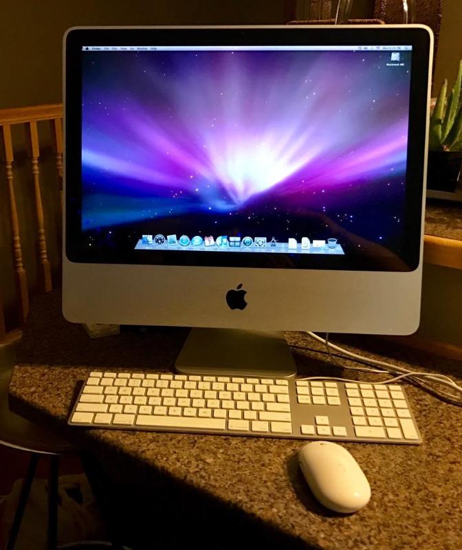 Apple IMac 8,1 All in One computer with Keybo...