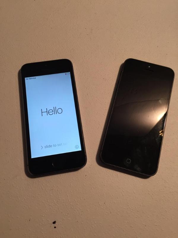 2 IPhones- 5s powers up but is locked model A...