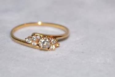14K Gold &amp Diamond Ring - Diamond tested....