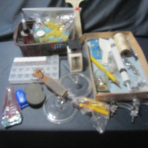 Glass Pulls, Wet Stones, Scale