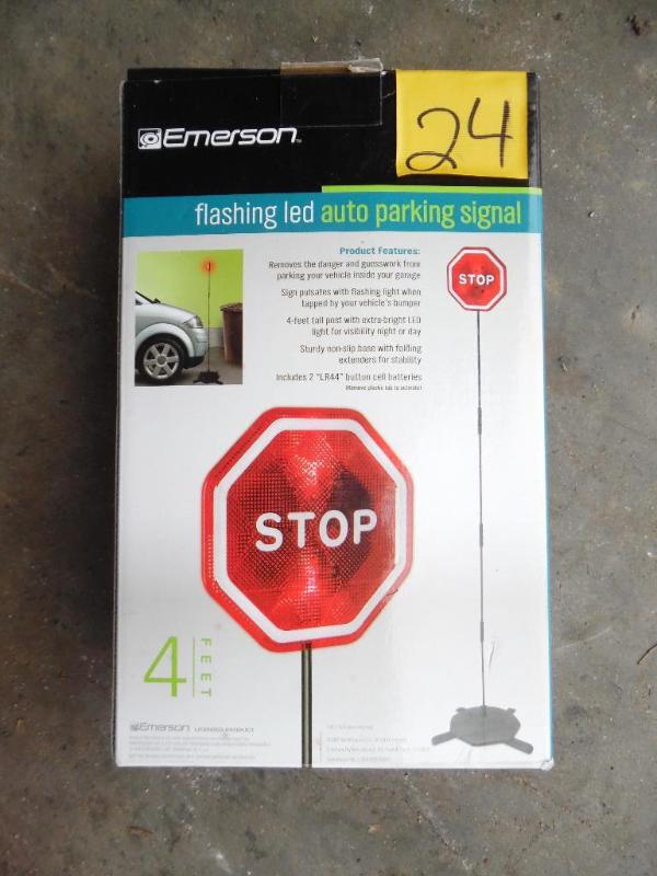 lot 24 image: Flashing LED Auto Parking Signal