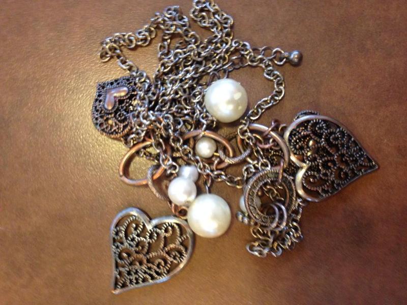 Mixed lot of jewelry