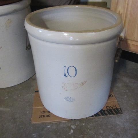 lot 11 image: Red Wing 10 Gallon Crock