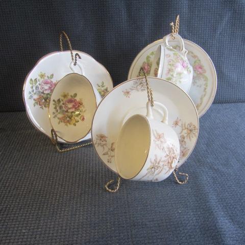 lot 29 image: Fancy Tea Cups