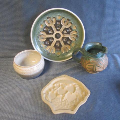 lot 62 image: Original Pottery Pieces