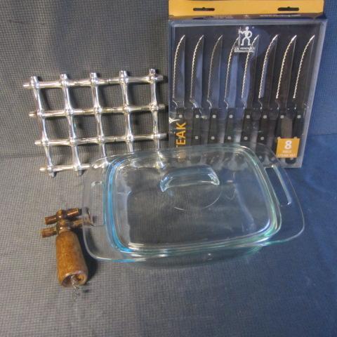 lot 68 image: Pyrex, Steak Knives, Trivet