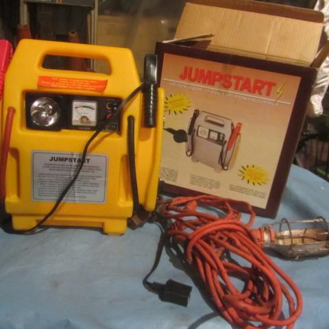 lot 111 image: Battery Charger, Work Light