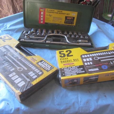 lot 23 image: Socket Sets