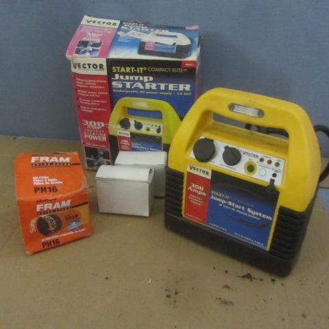 lot 38 image: Jump Starter