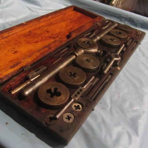 lot 51 image: Tap & Die Set