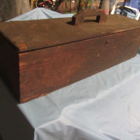 lot 52 image: Wood Tool Box