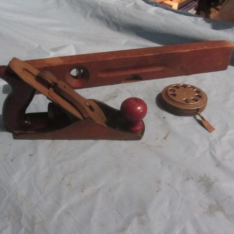 lot 63 image: Level, Measure, Plane