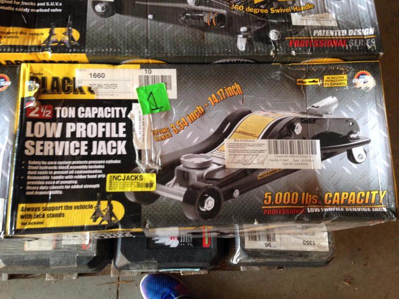 Low Profile Service Jack