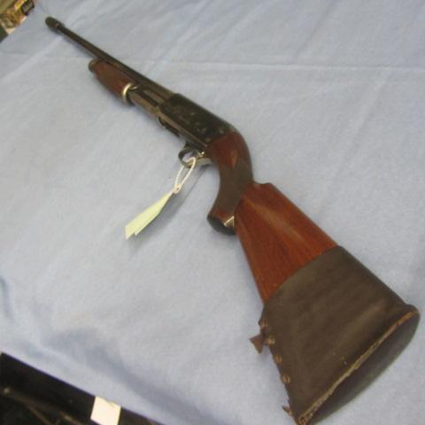 lot 112 image: Ithaca Model 37 12ga Pump