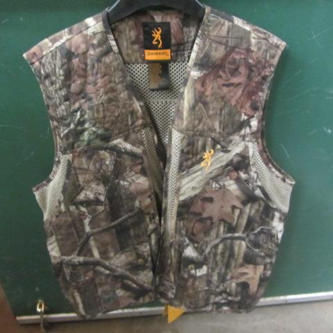 lot 149 image: Browning Game Vest
