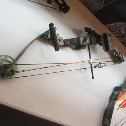 lot 157 image: Bear Odyssey Youth Bow