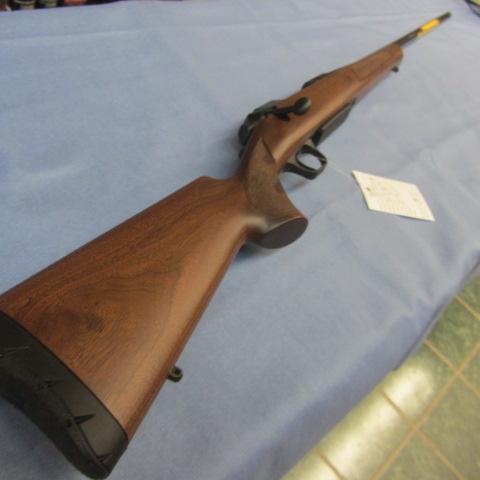 lot 24 image: Browning A-Bolt III, 300 WIN