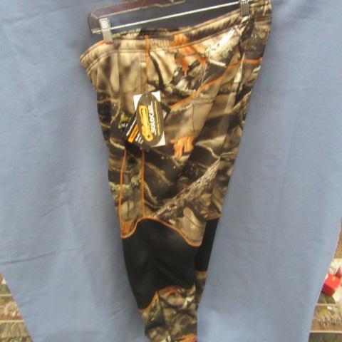 lot 47 image: HyperHide Fleece Camo Pants