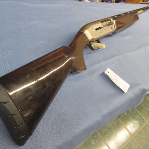 lot 5 image: Browning Maxus Sporting Clays 12ga