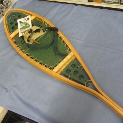 lot 53 image: New Snow Shoes