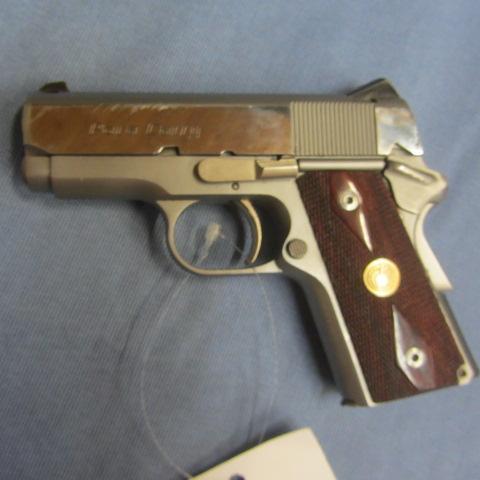 lot 61 image: Para Carry C6.5 Auto, Stainless