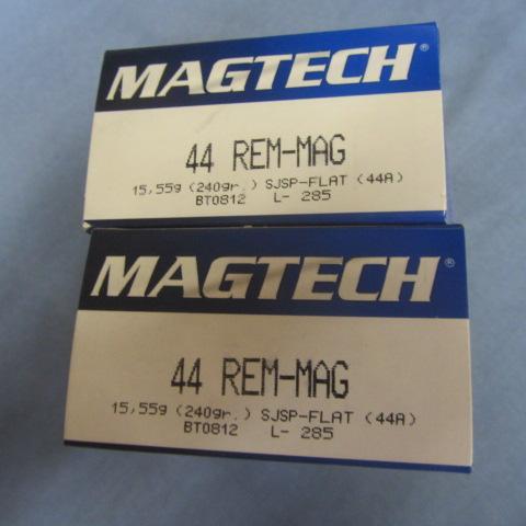 lot 74 image: AMMO 44 Rem-Mag
