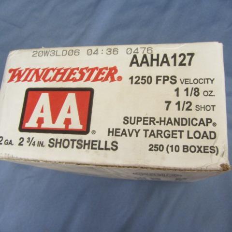 lot 83 image: AMMO Winchester AA 12ga
