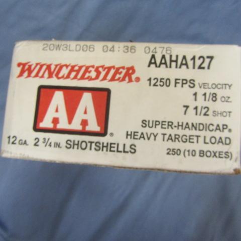 lot 84 image: AMMO Winchester AA 12ga